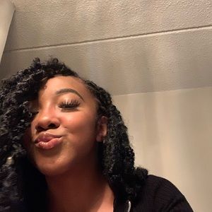 Meet your Posher, Dajane